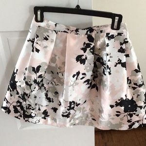Floral mini skirt